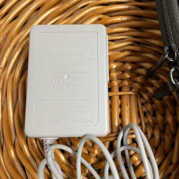 Nintendo DS Blue Handheld Console System W/ Cord Case CYR-001 US Tested, Works - Picture 8 of 10